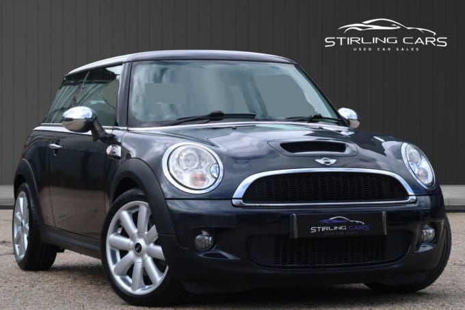 2025 Mini Hatch
