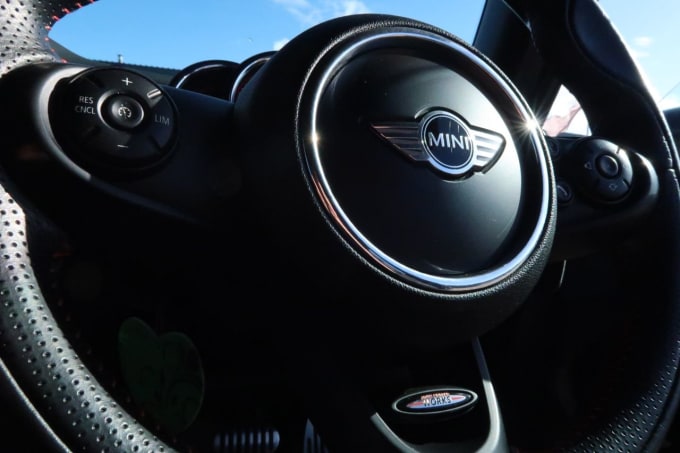 2025 Mini Hatch