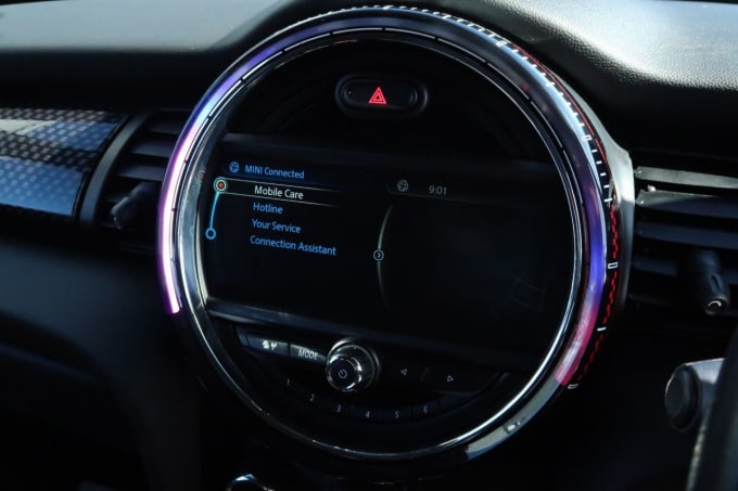 2025 Mini Hatch