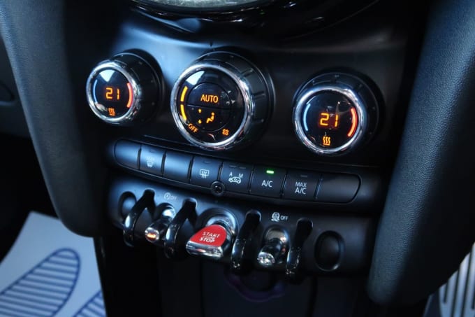 2025 Mini Hatch