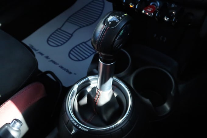 2025 Mini Hatch