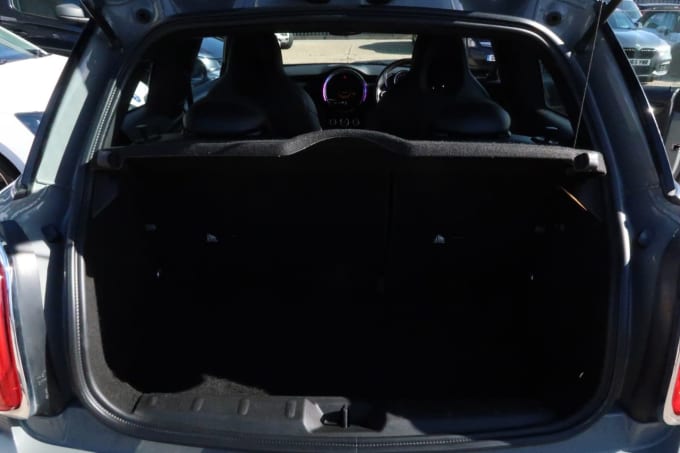 2025 Mini Hatch