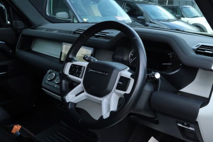 2025 Land Rover Defender
