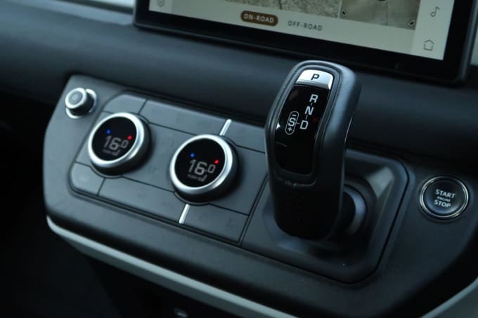 2025 Land Rover Defender