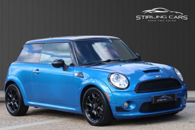 2025 Mini Hatch