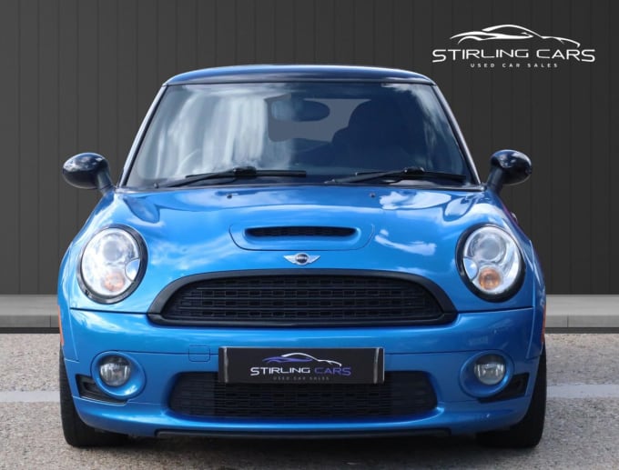 2025 Mini Hatch