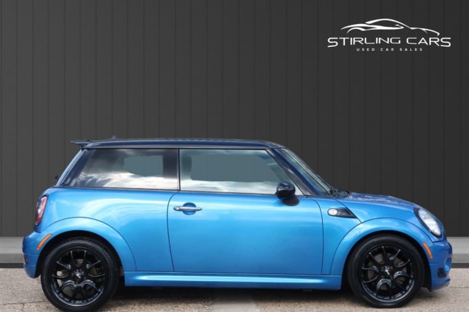 2025 Mini Hatch