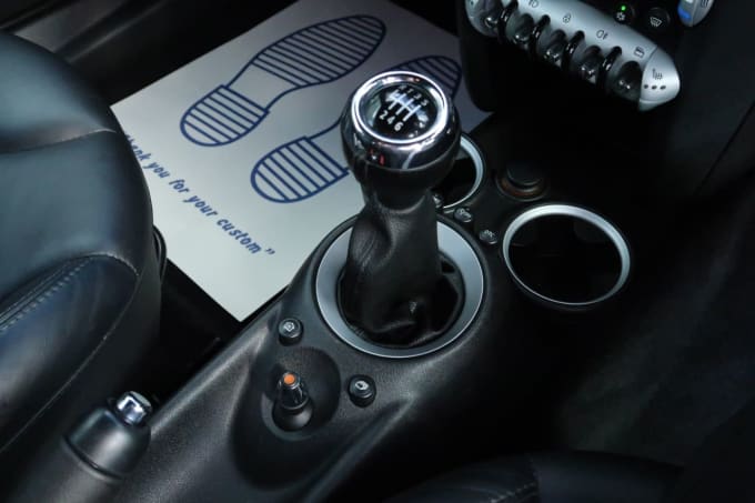 2025 Mini Hatch