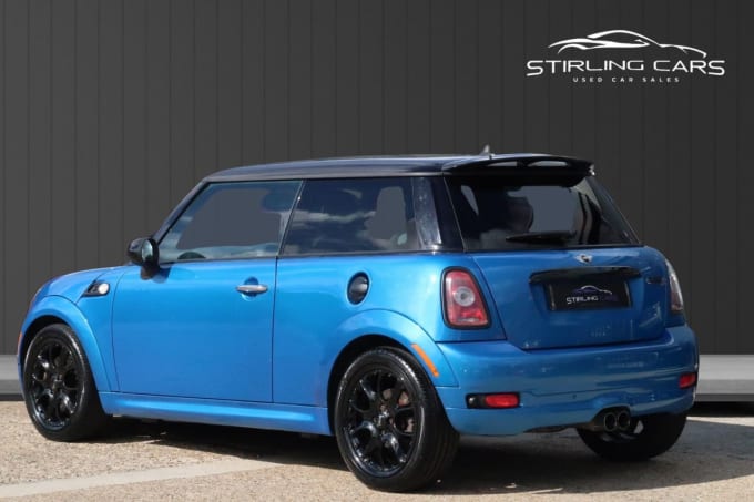 2025 Mini Hatch