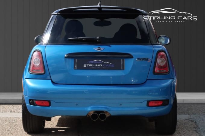 2025 Mini Hatch