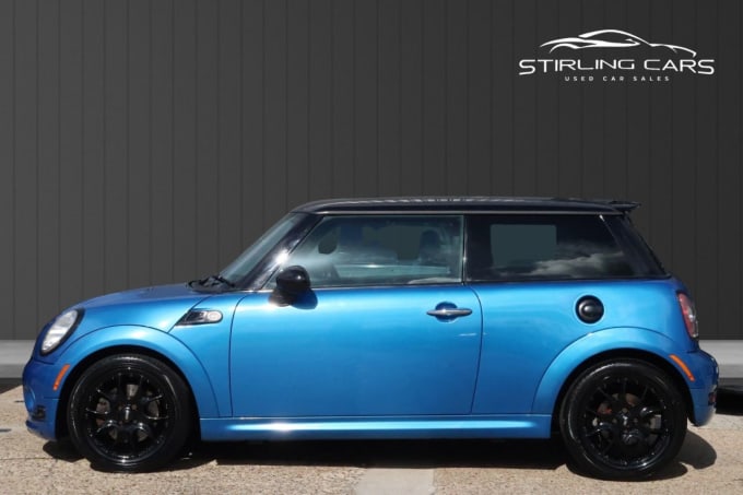 2025 Mini Hatch