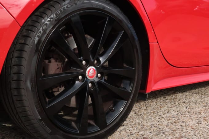 2019 Jaguar Xe
