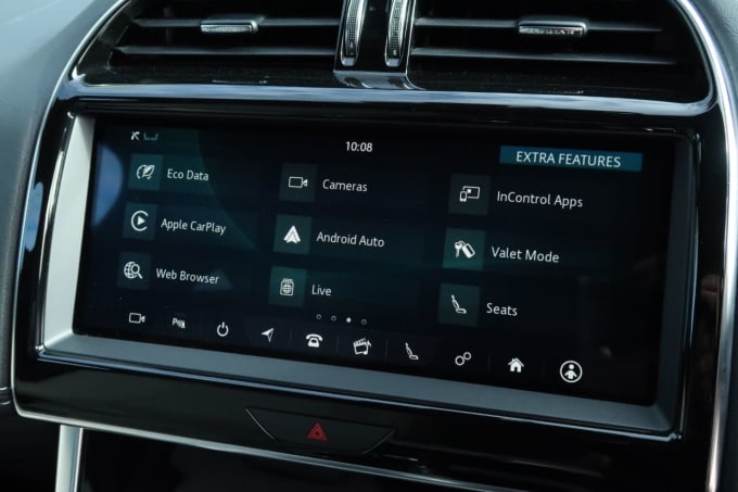2019 Jaguar Xe