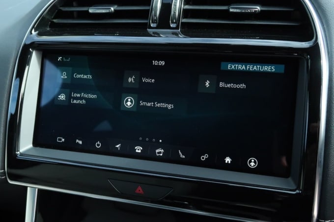 2019 Jaguar Xe