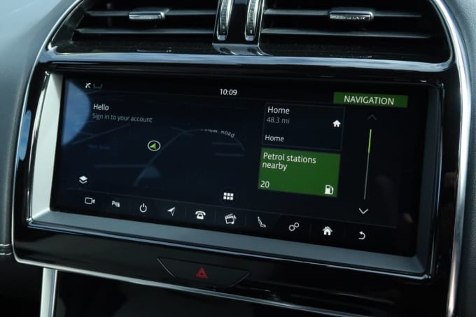 2019 Jaguar Xe