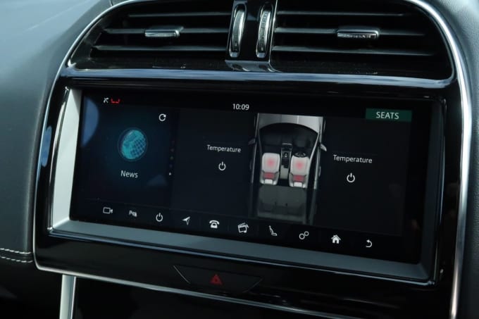 2019 Jaguar Xe