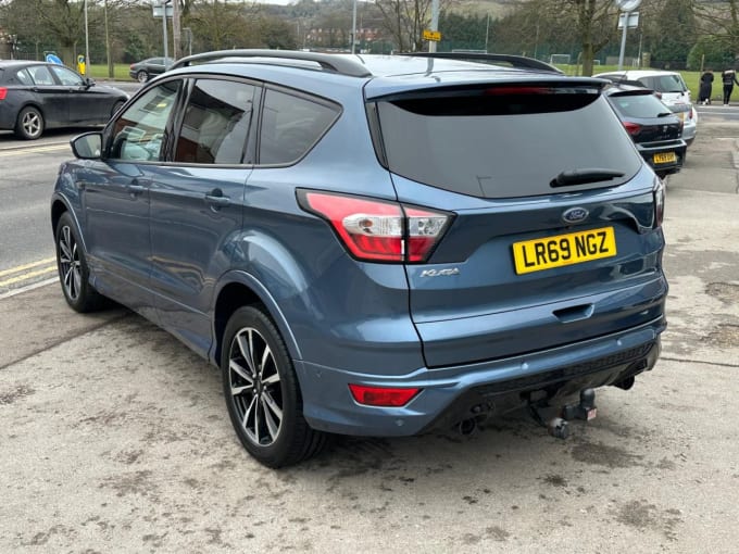 2025 Ford Kuga