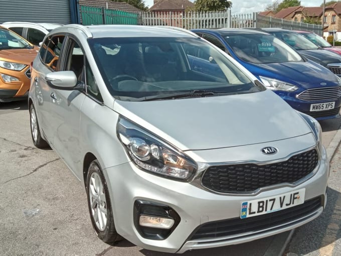 2025 Kia Carens