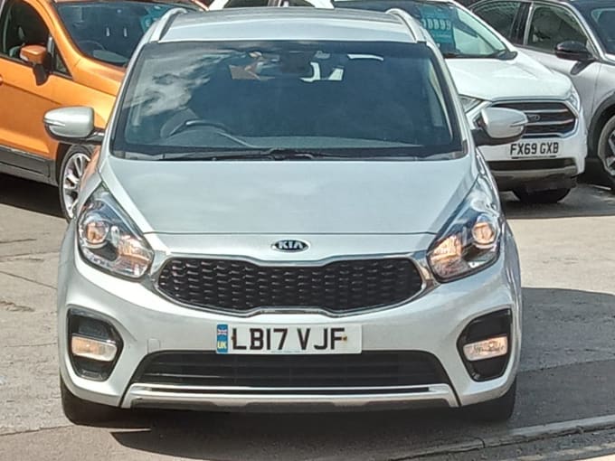 2025 Kia Carens