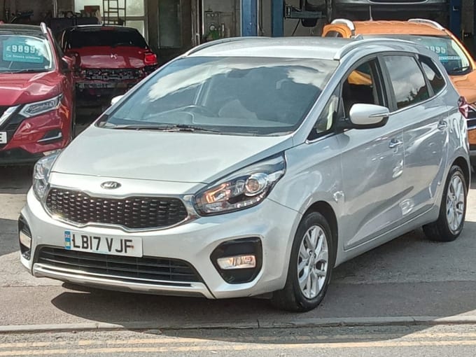 2025 Kia Carens
