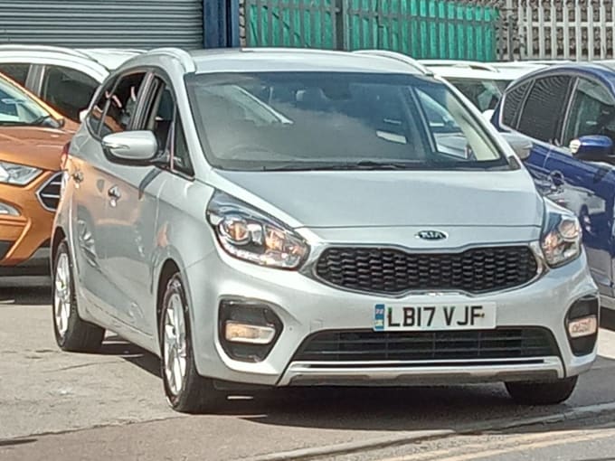 2025 Kia Carens