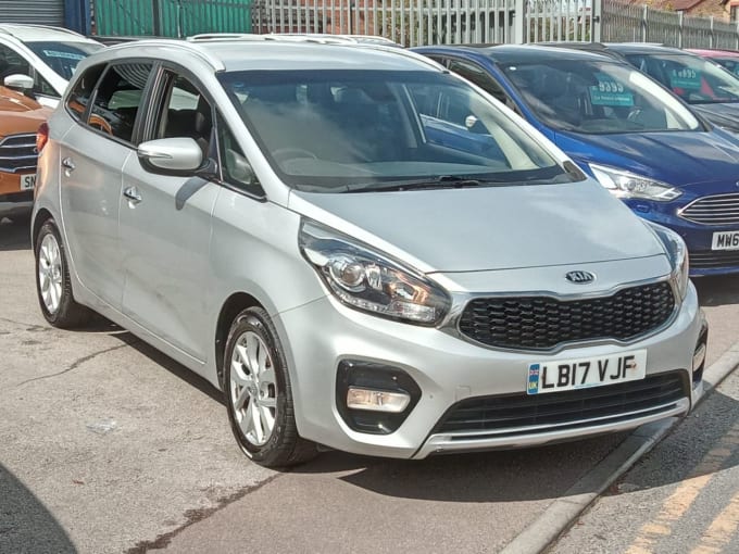 2025 Kia Carens