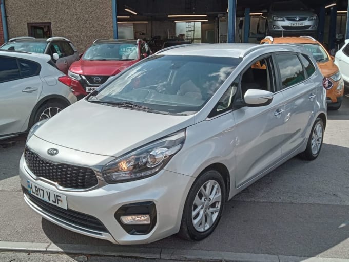 2025 Kia Carens