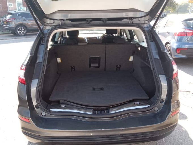 2025 Ford Mondeo