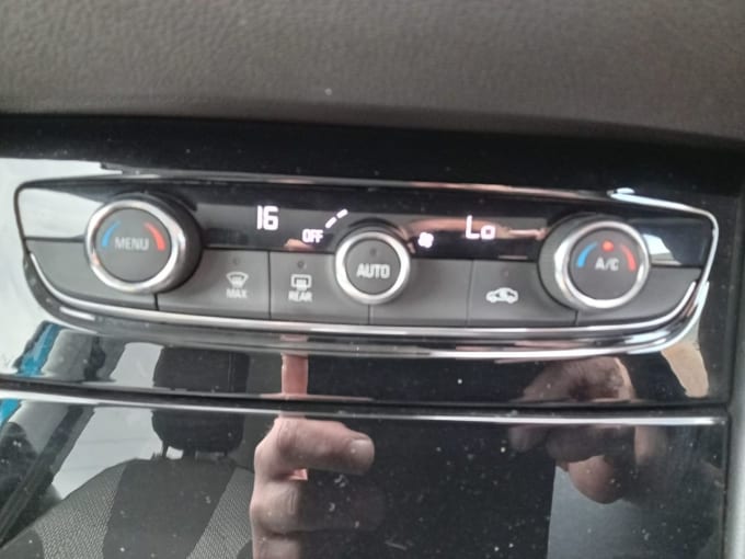 2025 Vauxhall Grandland X