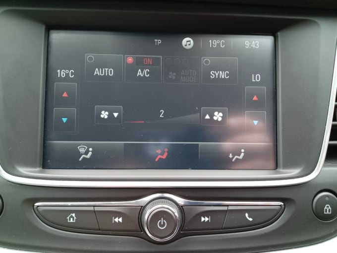 2025 Vauxhall Grandland X