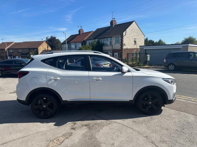 2025 Mg Mg Zs