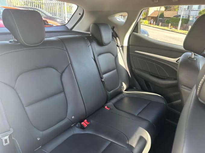 2025 Mg Mg Zs