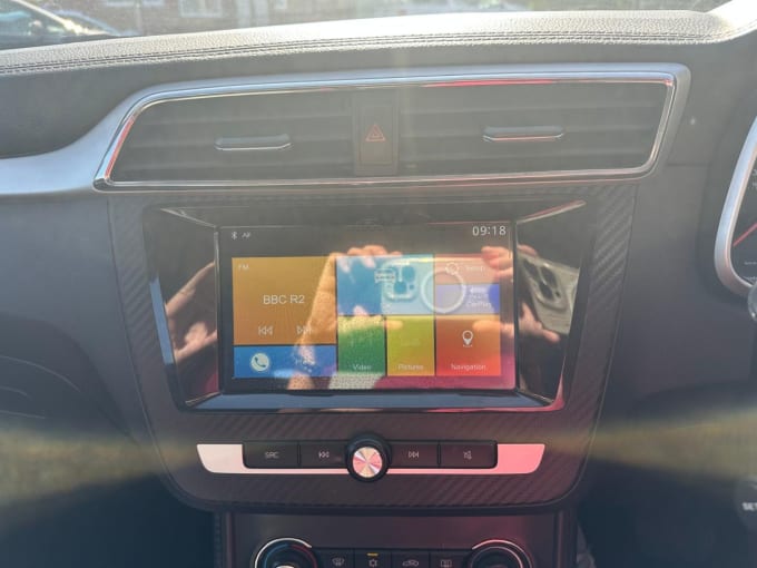 2025 Mg Mg Zs