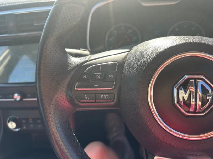 2025 Mg Mg Zs