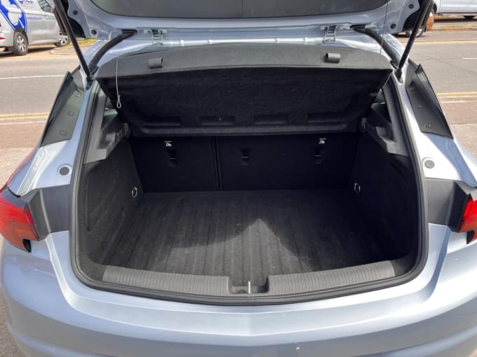 2025 Vauxhall Astra