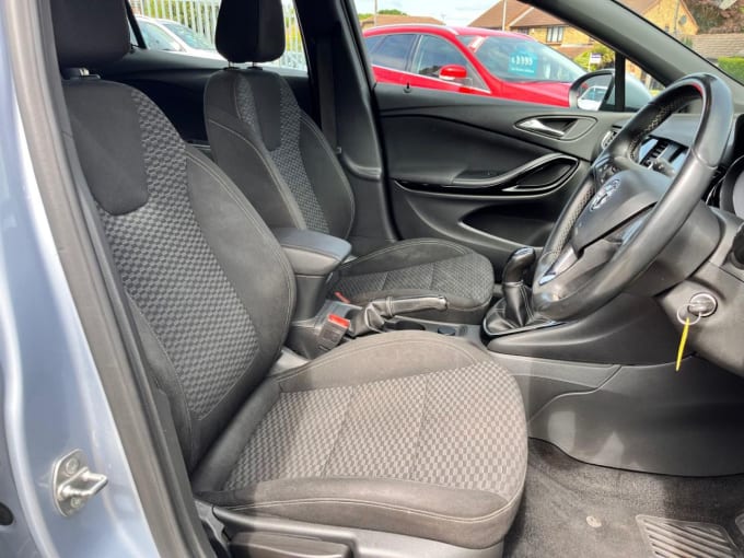 2025 Vauxhall Astra