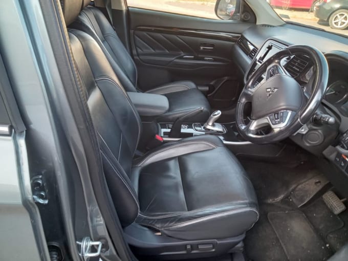 2025 Mitsubishi Outlander