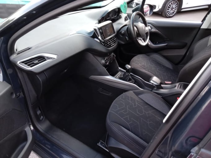 2025 Peugeot 2008