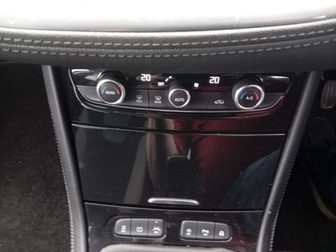 2025 Vauxhall Grandland X