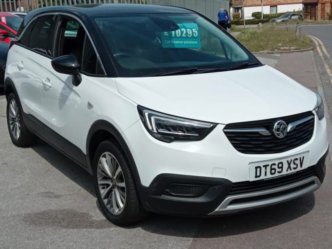2025 Vauxhall Crossland X