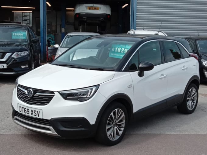 2025 Vauxhall Crossland X