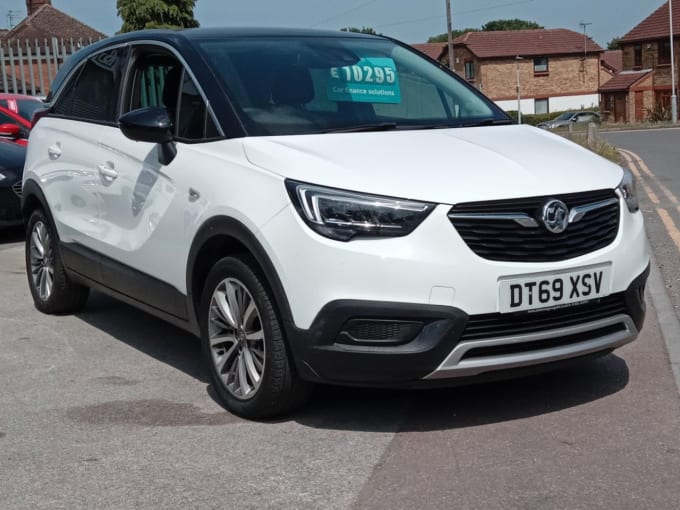 2025 Vauxhall Crossland X