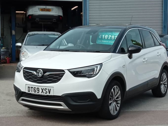 2025 Vauxhall Crossland X