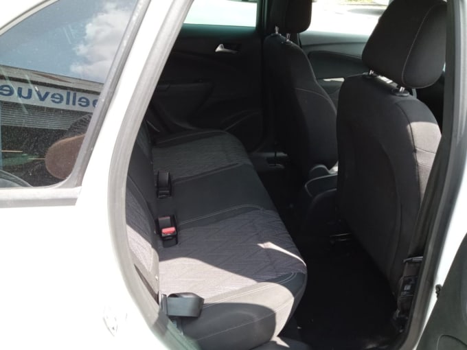 2025 Vauxhall Crossland X