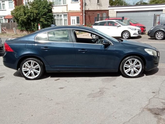 2025 Volvo S60