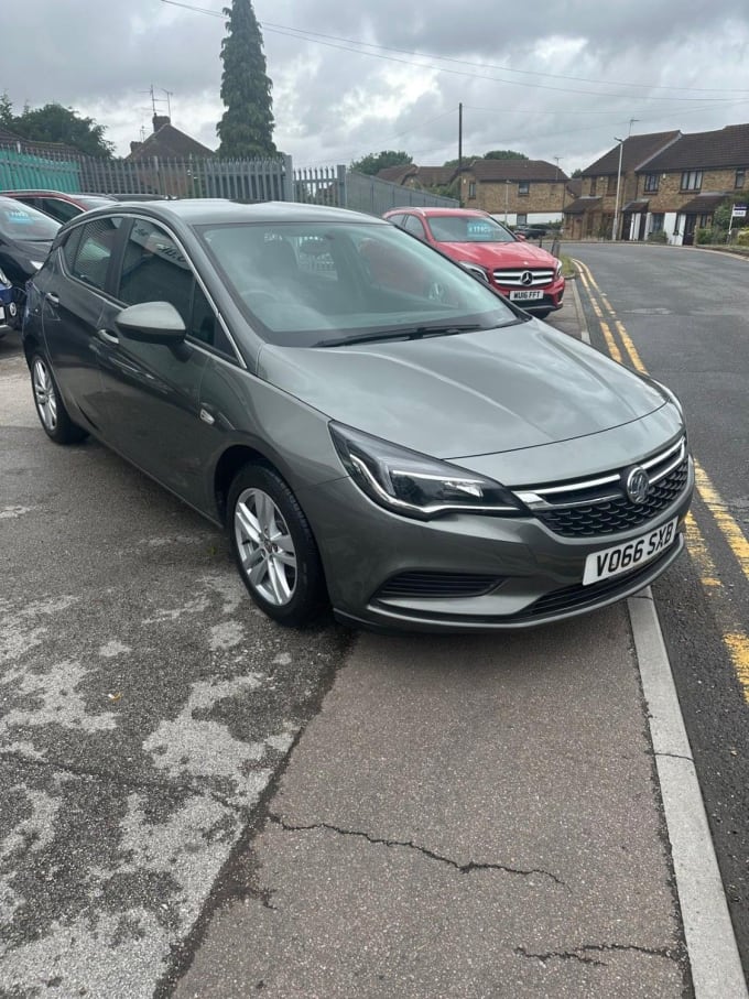 2025 Vauxhall Astra
