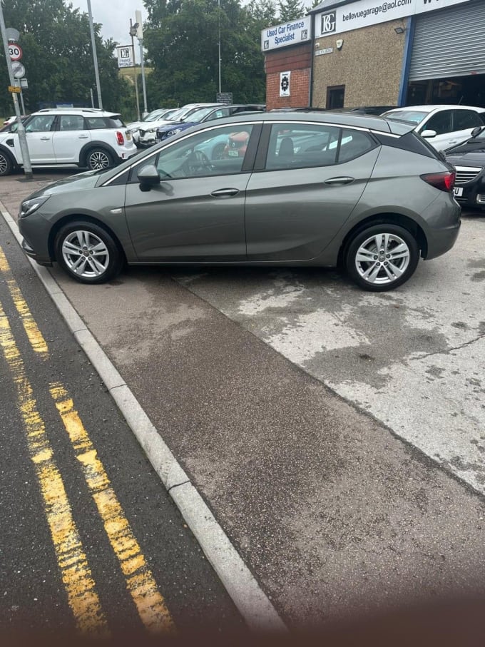 2025 Vauxhall Astra
