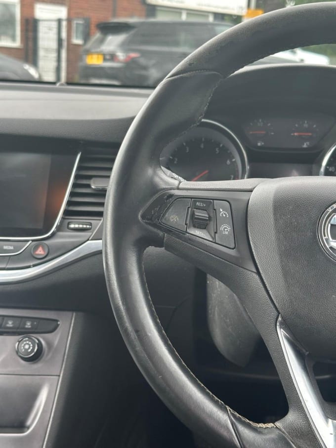 2025 Vauxhall Astra