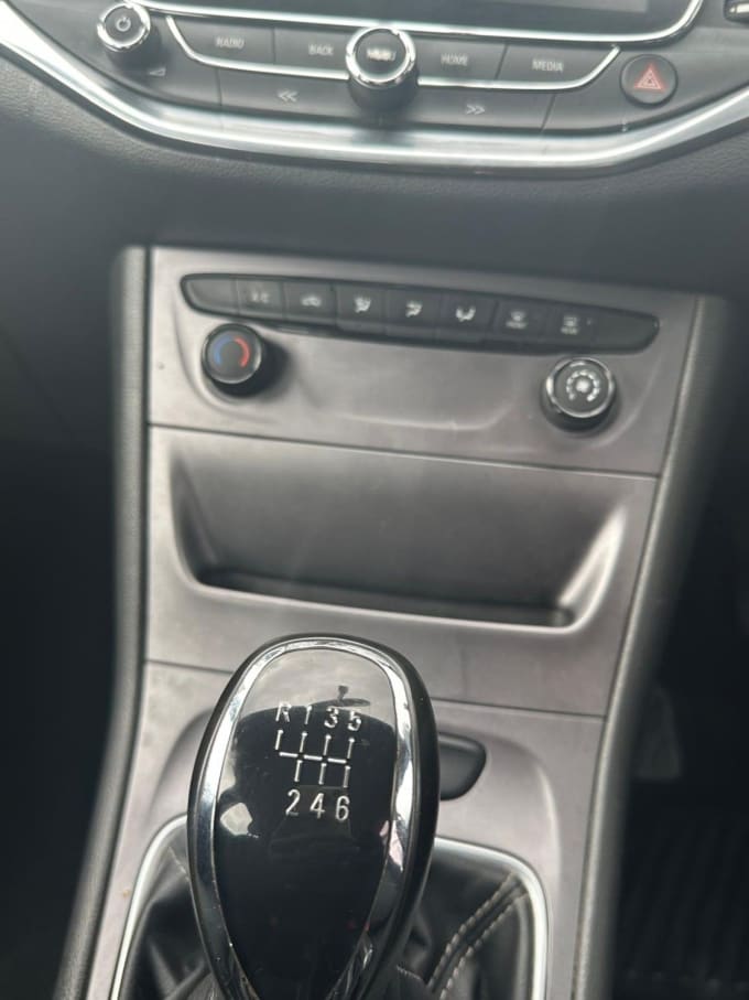 2025 Vauxhall Astra