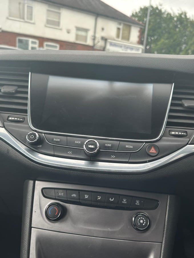 2025 Vauxhall Astra